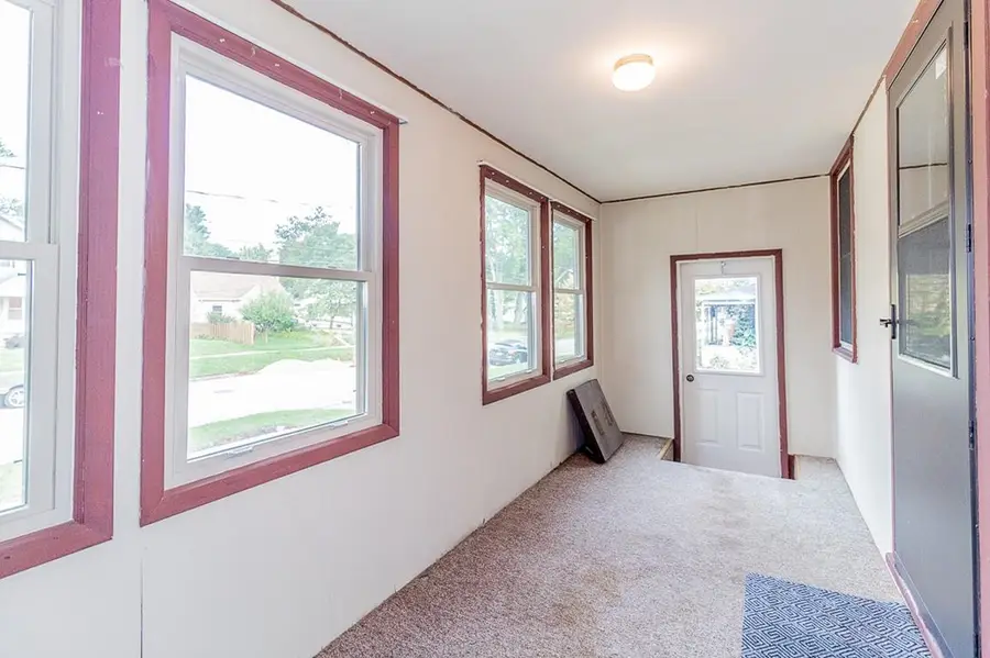 63 W 14TH STREET, Clintonville, WI 54929 - #2