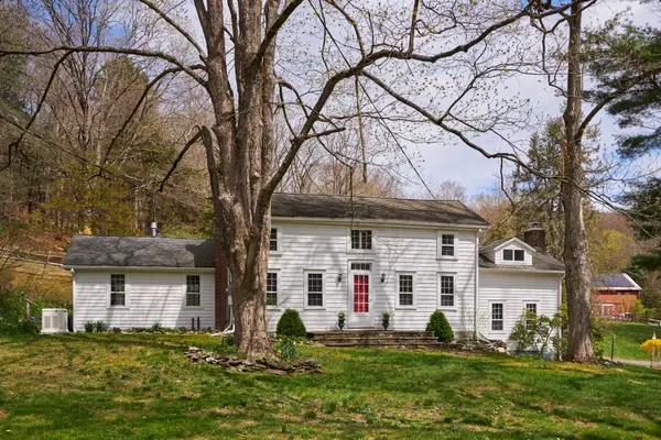 457 Round Lake Road, Rhinebeck, NY 12572