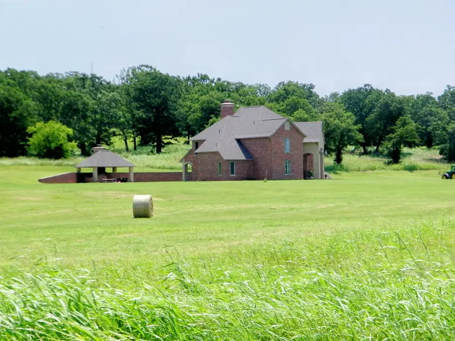 1200 Hickory Avenue, Wellston, OK 74881 - #2