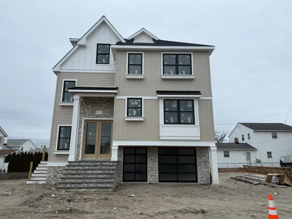 323 N Huntington Ave, Margate, NJ 08402