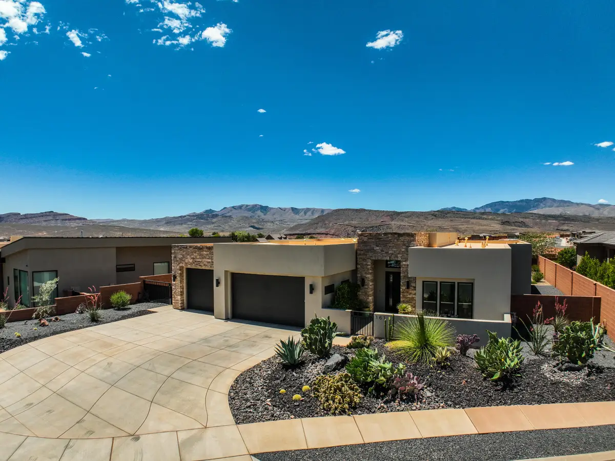 161 N Arrowhead Ln, Ivins, UT 84738 - #1
