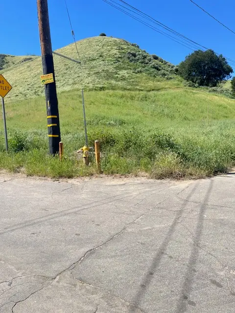 0 Paradise Rd, Val Verde, CA 91384