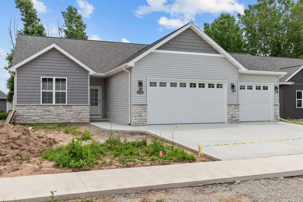 3601 E GLADIOLUS PLACE, Appleton, WI 54913 - #1
