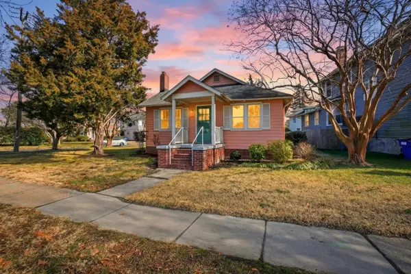 1164 Jamestown Crescent, Norfolk, VA 23508