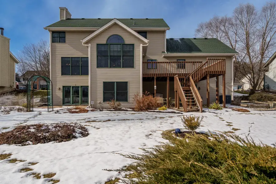 9293 Forest Ridge Drive, Roscoe, IL 61073 - #2