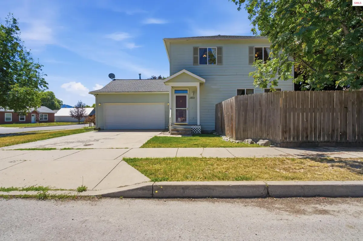 1201 Spruce St, Sandpoint, ID 83864 - #1