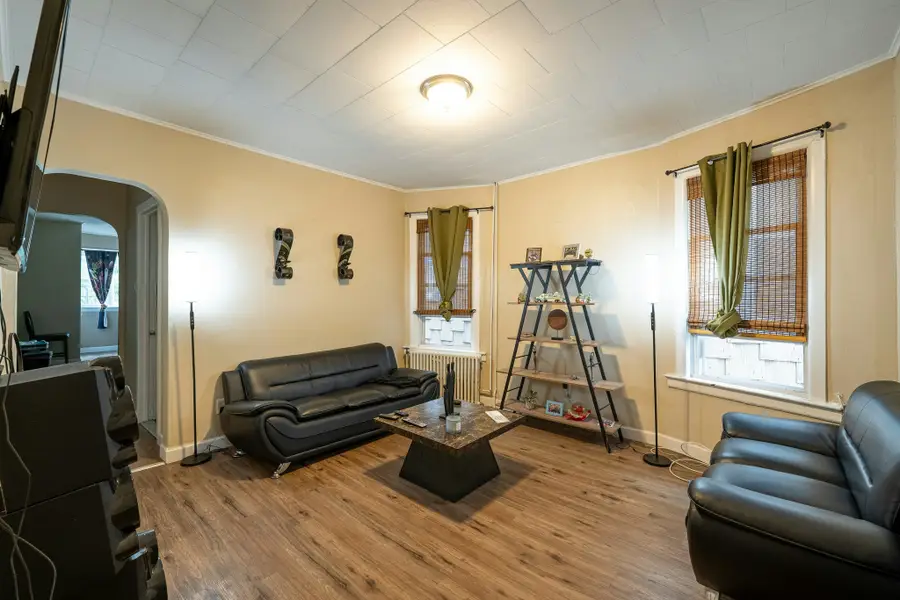 162 Glenwood Avenue, Jersey City, NJ 07306 - Image #3