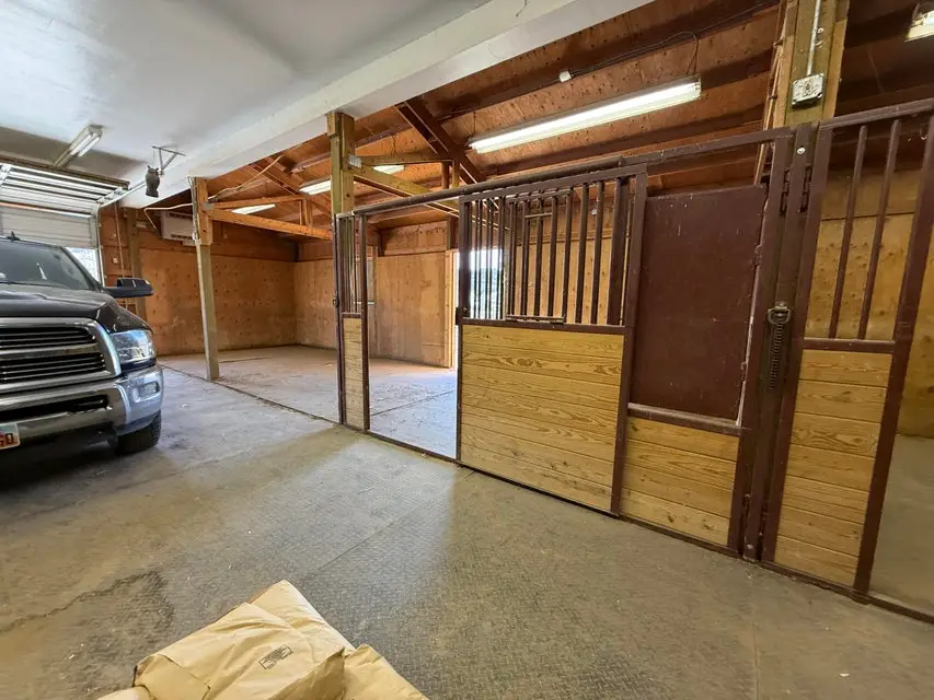 2405 S Lower Boulder Rd, Boulder, UT 84716 - #2
