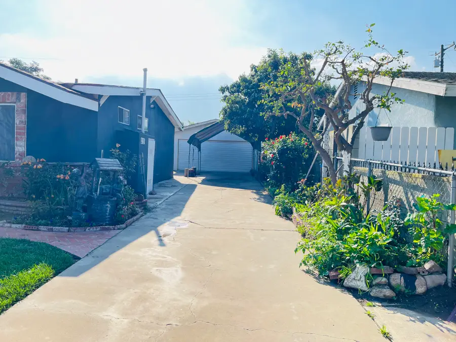 12022 207th, Lakewood, CA 90715 - #3