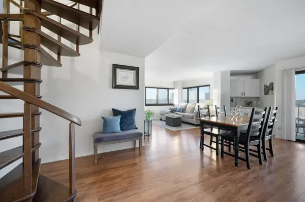1633 N Prospect Ave, Milwaukee, WI 53202