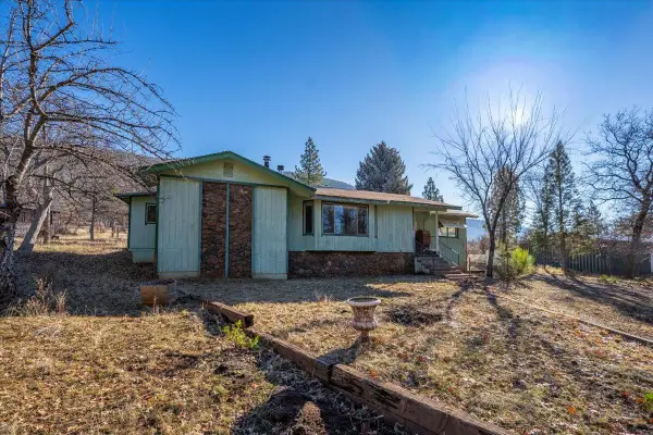 770 Day Road, McArthur, CA 96056