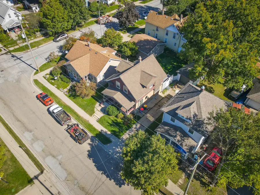 560 Garfield Avenue Nw, Grand Rapids, MI 49504 - Image #2