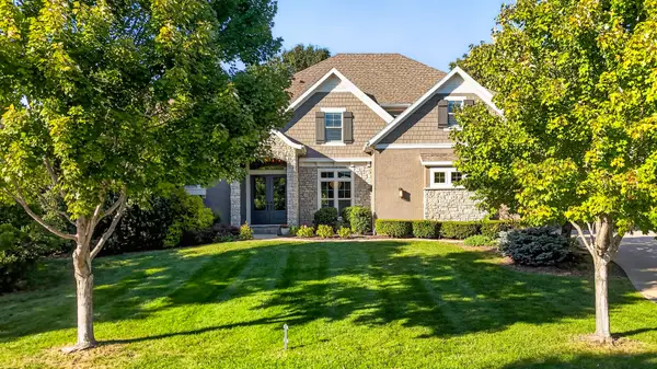 5008 W 141st Terrace, Leawood, KS 66224