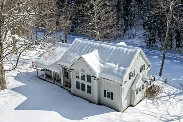 300 Route 121, Grafton, VT 05146