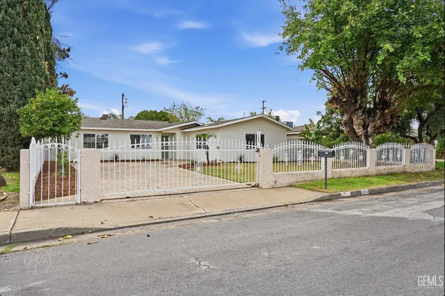2617 EARLENE, Bakersfield, CA 93304 - Image #2