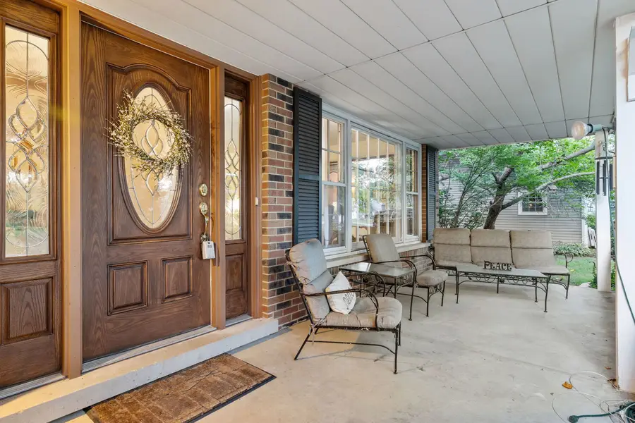 2S501 Seneca Drive, Wheaton, IL 60189 - Image #3