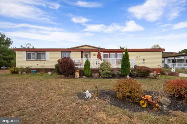 8 Mary Court, Barnegat, NJ 08005
