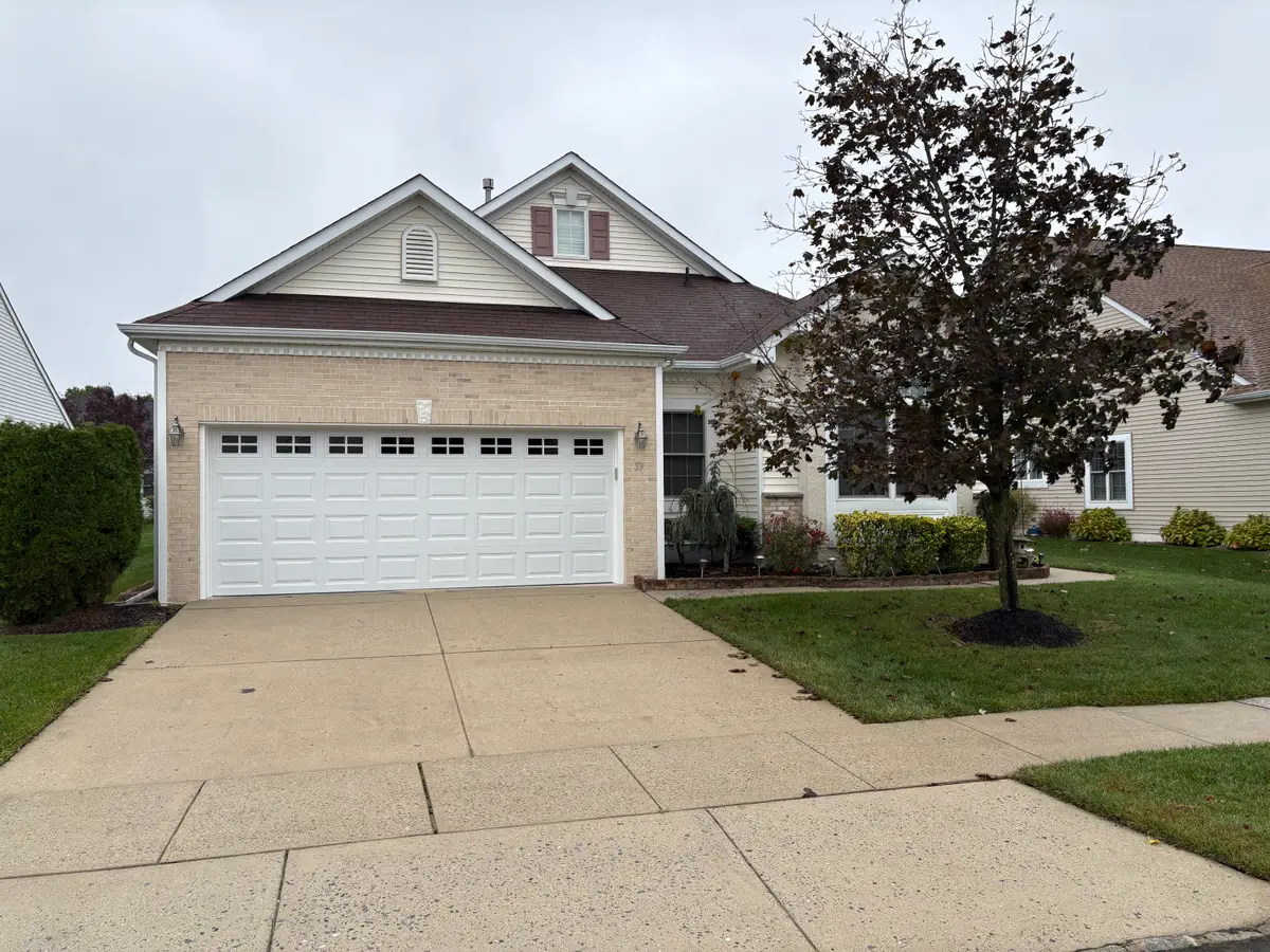 59 Trainor Cir, Bordentown, NJ 08505 - Image #1