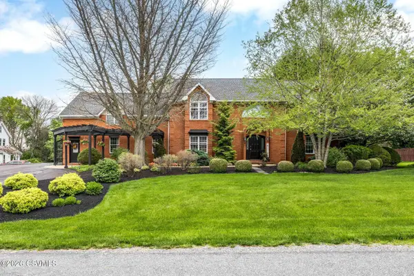 56 Edward Cir, LEWISBURG, PA 17837