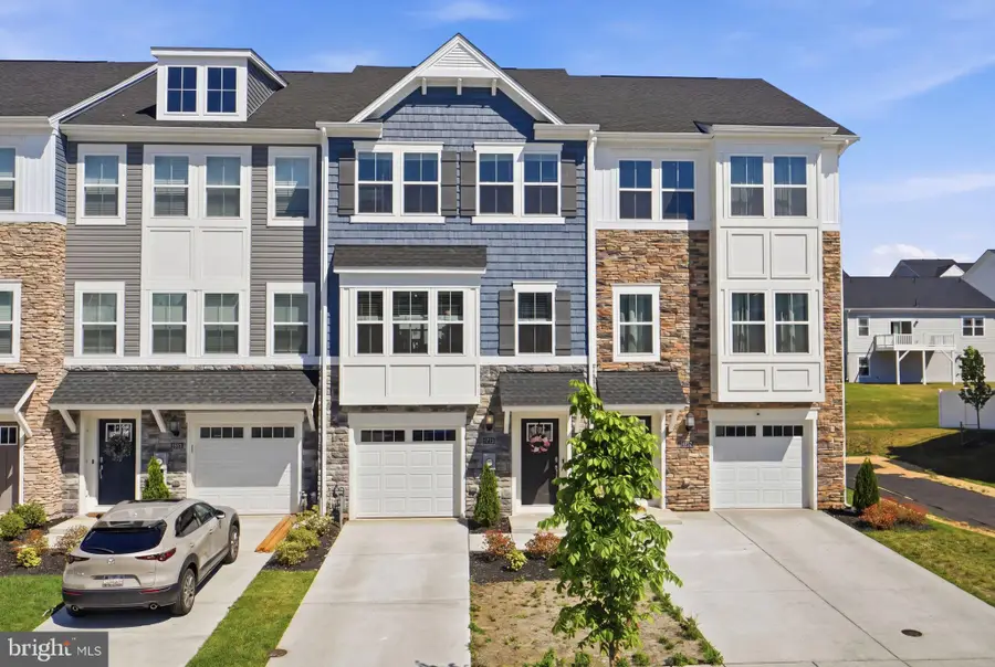 10915 Drummond Pl, White Plains, MD 20695 - #2