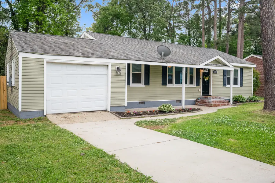 2205 Wildwood Road, Chesapeake, VA 23323 - #2