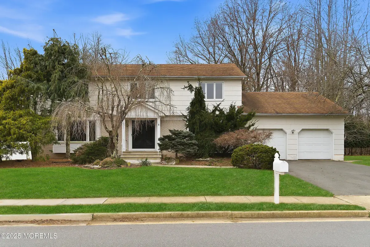 -5 Washington Avenue, Morganville, NJ 07751 - #1