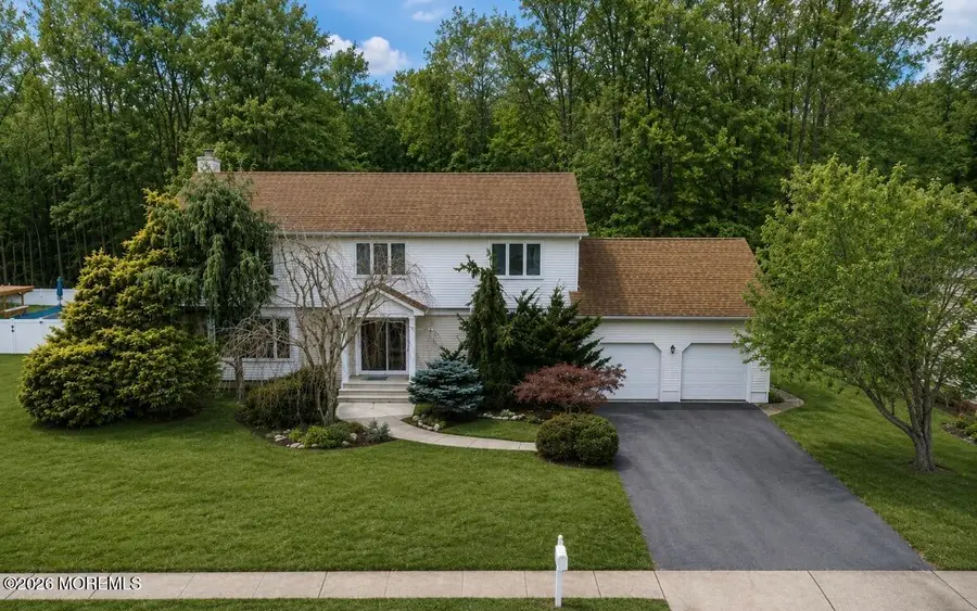 -5 Washington Avenue, Morganville, NJ 07751 - #2
