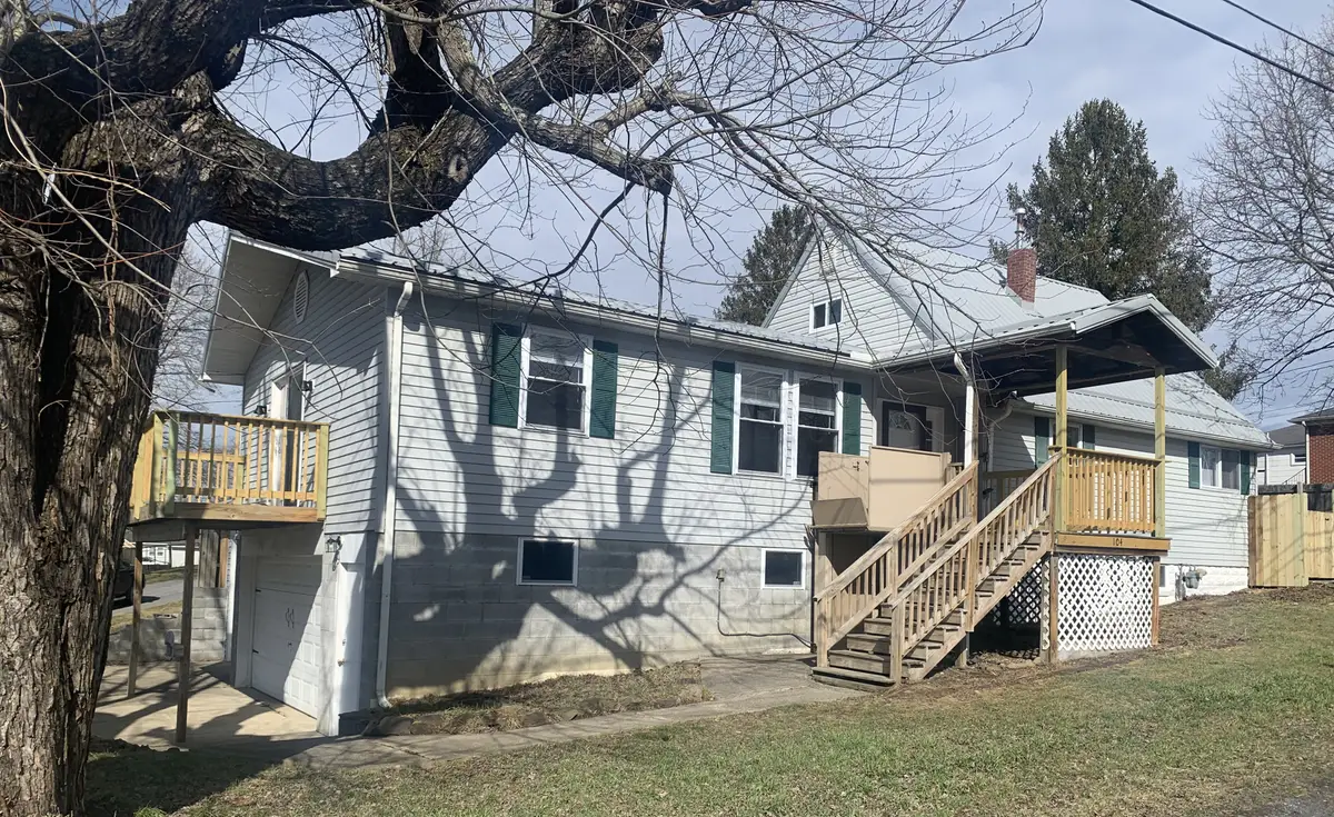 104 Sanger Street, Oak Hill, WV 25901 - #1