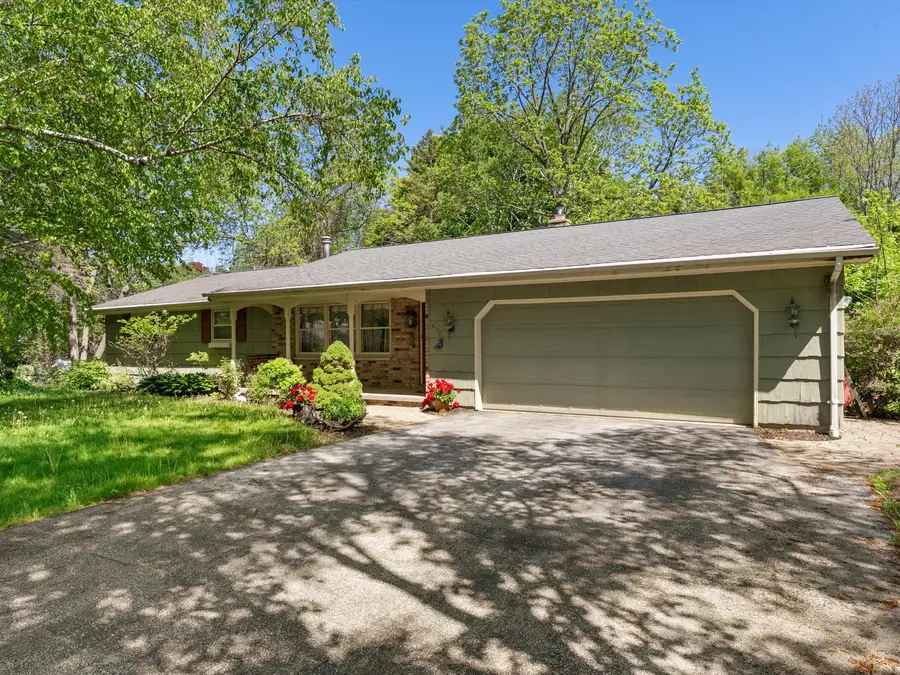 430 W REDWOOD PLACE, Sturgeon Bay, WI 54235 - #2