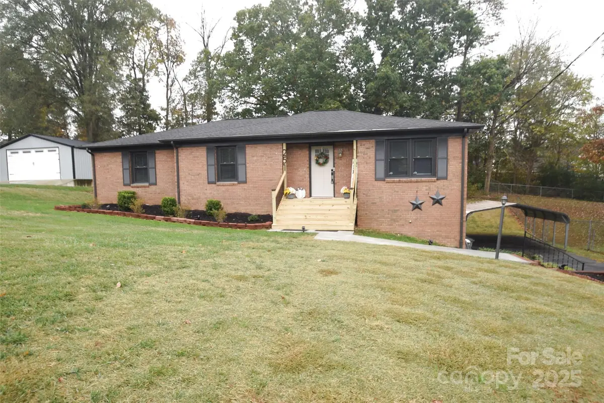 251 Briarcliff Drive, Kannapolis, NC 28081 - Image #1