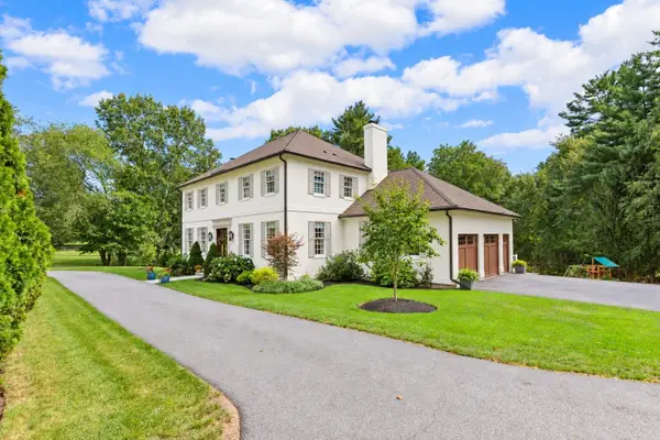 153 Essex St., Hamilton, MA 01982