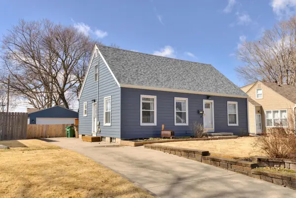 716 11th Street, West Des Moines, IA 50265