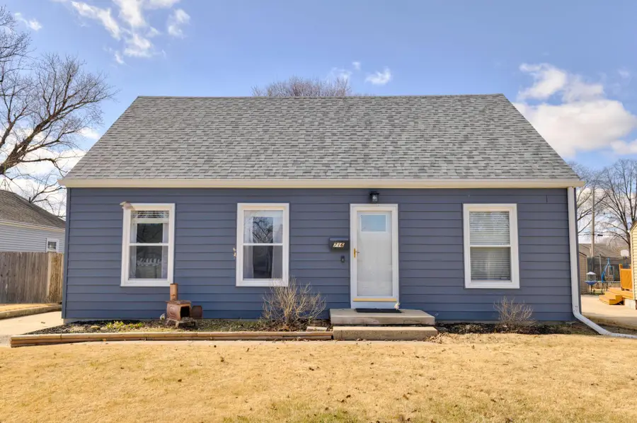 716 11th Street, West Des Moines, IA 50265 - #2