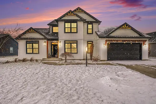 1602 Cobble Hills Drive, Osceola, IN 46561