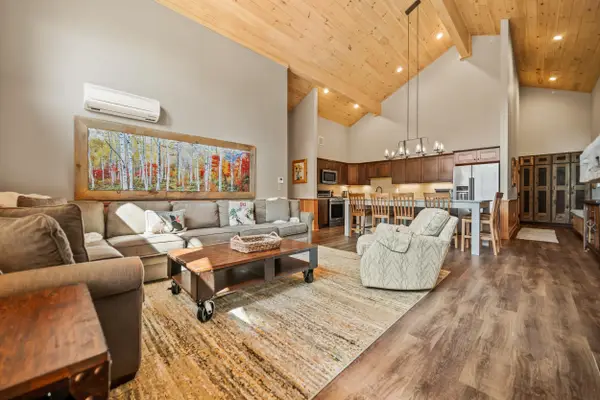 235 Skimobile Road #1404, Conway, NH 03860