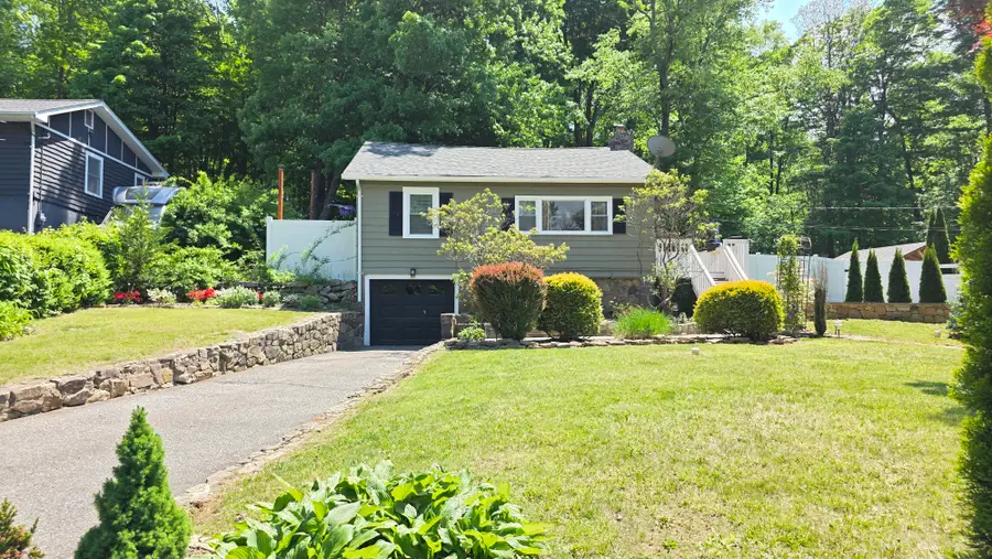 37 Grandview Ave, Stockholm, NJ 07460 - #2