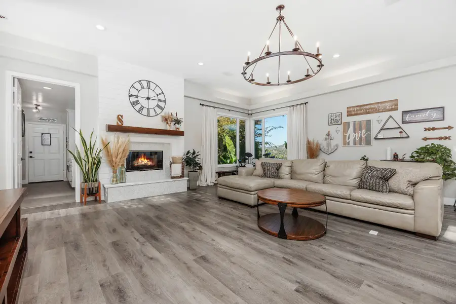 1596 Aldorado Drive, Vista, CA 92084 - #3