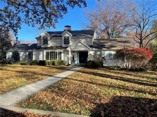 5943 Sunrise Drive, Fairway, KS 66205