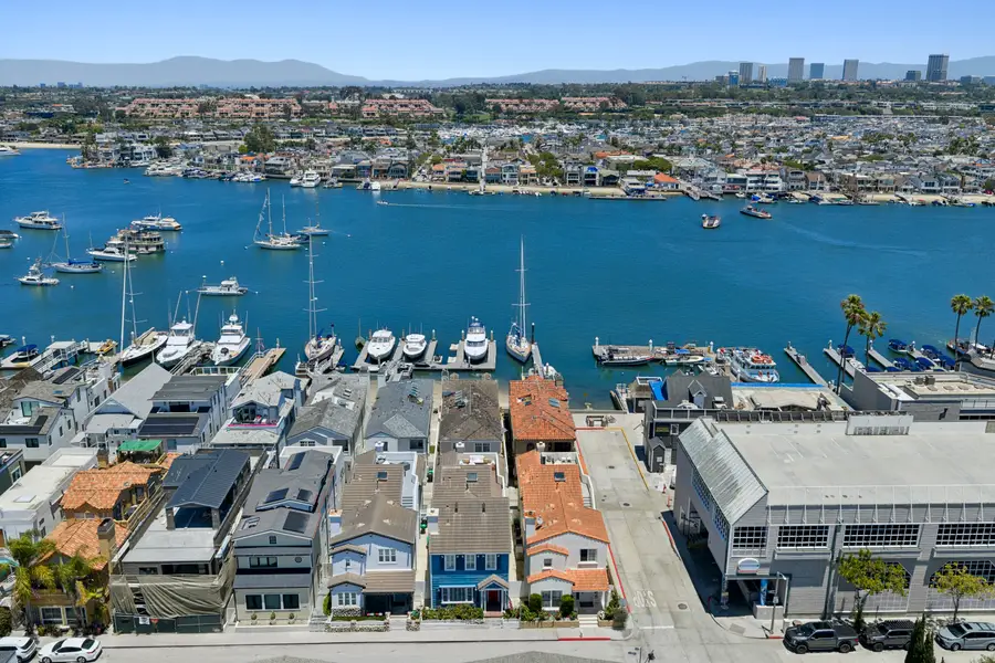 428 E Bay Avenue, Newport Beach, CA 92661 - #2