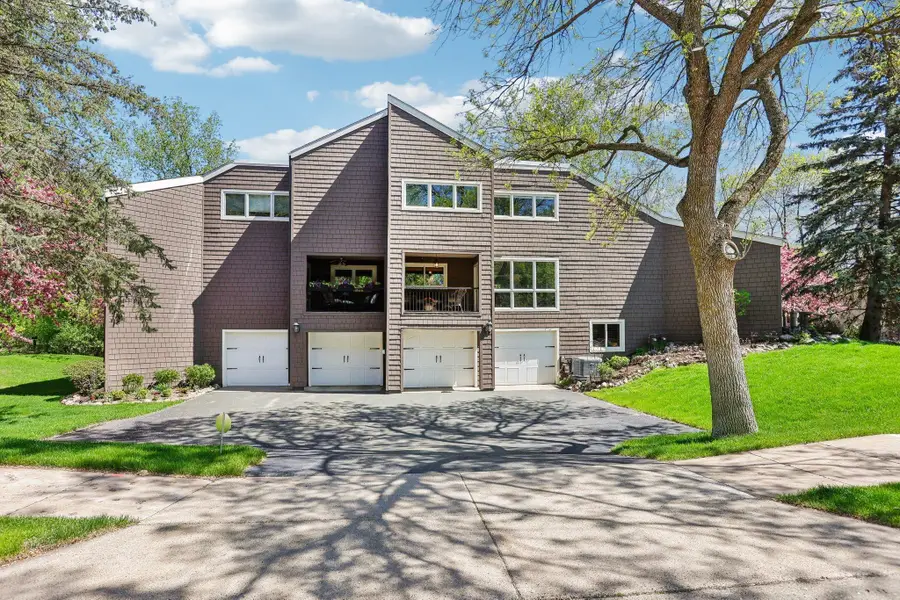 7676 Woodview Court, Edina, MN 55439 - Image #2
