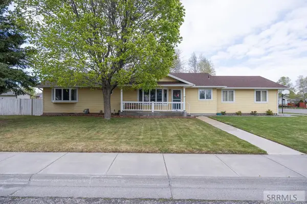 2945 Chaparral Drive, IDAHO FALLS, ID 83404