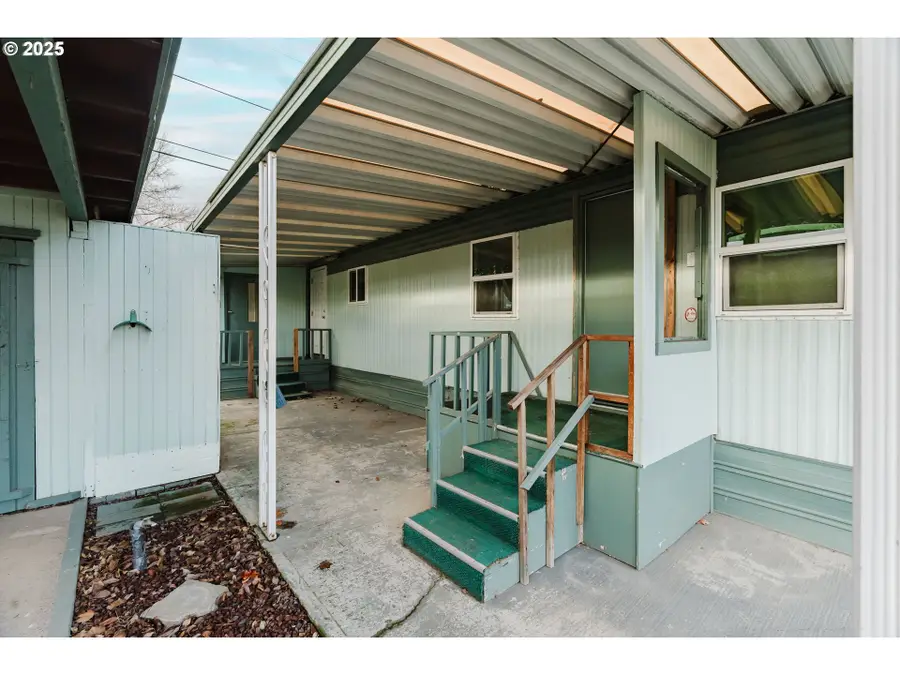 4882 NE Lancaster Dr #7, Salem, OR 97305 - Image #3