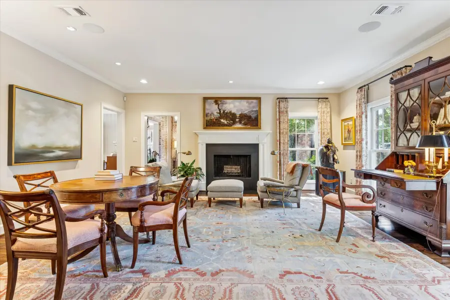 28 E Broad Oaks Drive, Houston, TX 77056 - #2