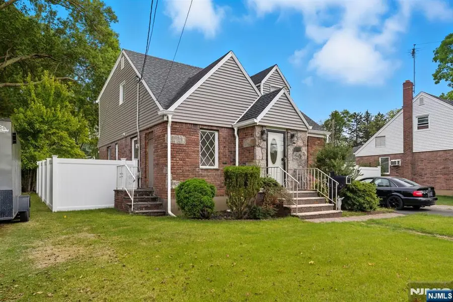 131 4th Ave, Westwood, NJ 07675 - Image #2
