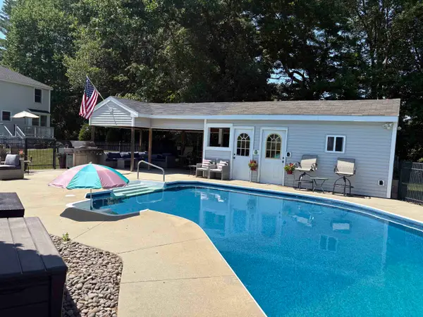 144 Old Derry Road, Londonderry, NH 03053