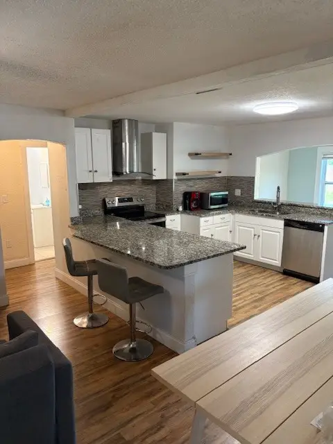 4035 14th Avenue S, Saint Petersburg, FL 33711 - #3