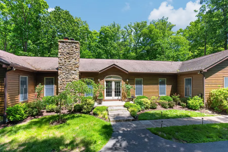 1137 Sugarloaf Mountain Rd, Dickerson, MD 20842 - #2