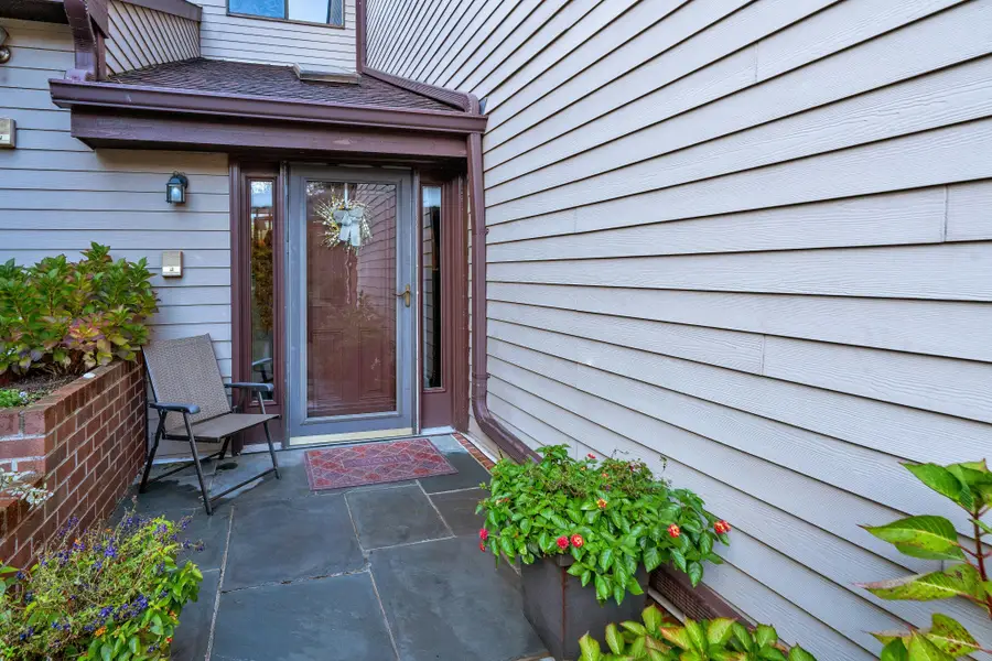 31 The Glen #31, Glen Head, NY 11545 - #2