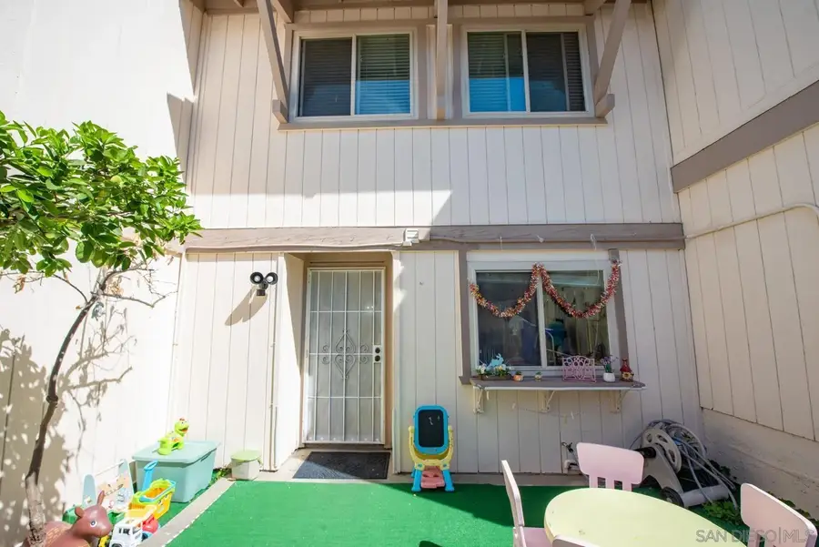 11124 Poblado, San Diego, CA 92127 - #2