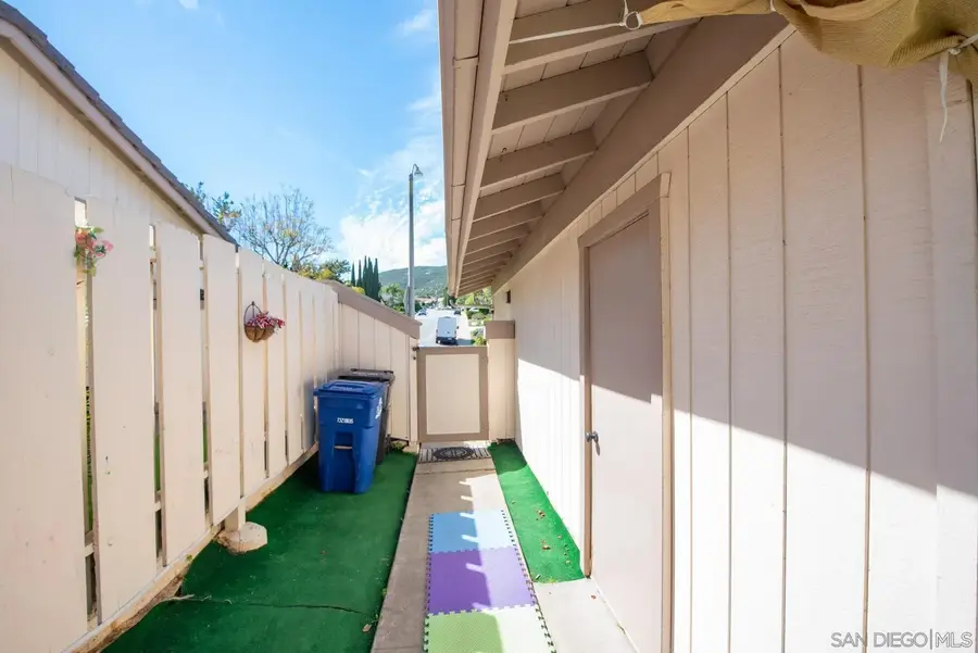 11124 Poblado, San Diego, CA 92127 - #3